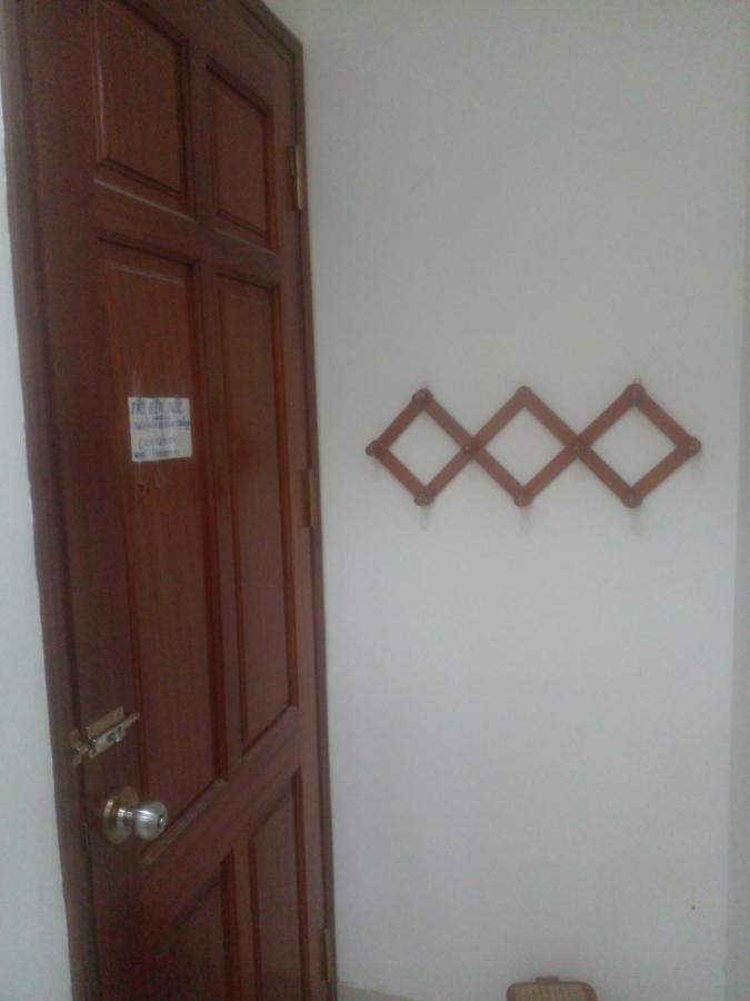 Nam Cuong Motel - Phong Don Co Cua So Thoang Mat Khep Kin - Thang May Hanoi Exteriör bild