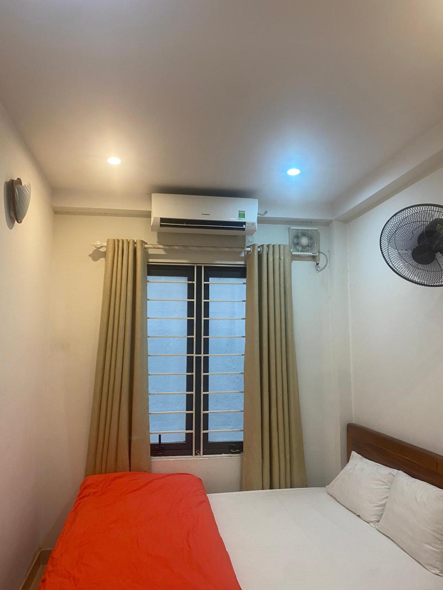 Nam Cuong Motel - Phong Don Co Cua So Thoang Mat Khep Kin - Thang May Hanoi Exteriör bild